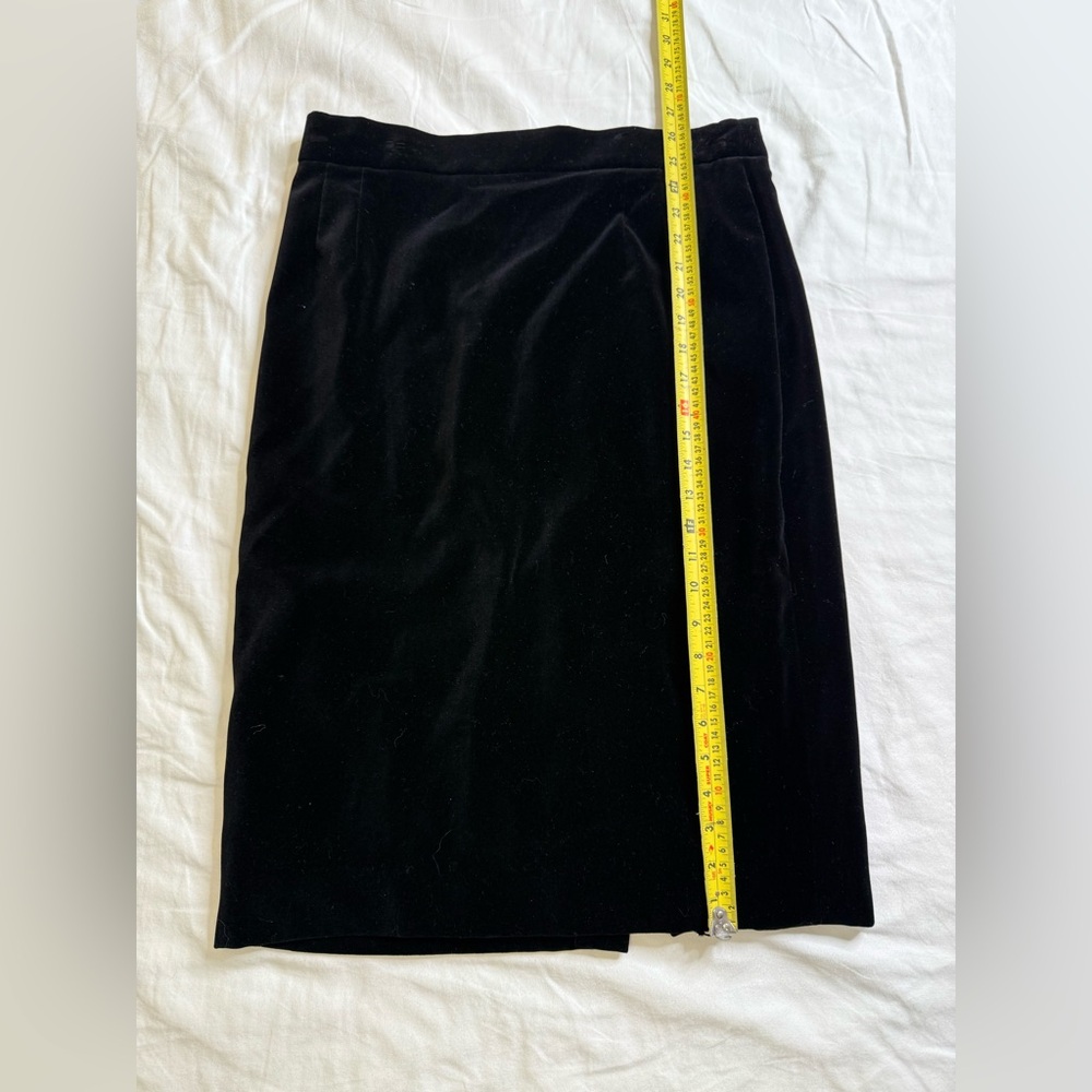 Escada by Margaretha Ley Black Velvet Pencil Skirt Germany 44 (US 8) Vintage - Picture 8 of 10